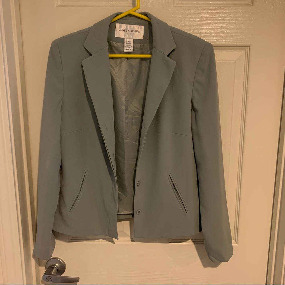 2pc Women's Elegant Sage Green Casual Suit - Picture 2 of 6
